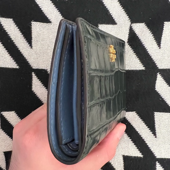 Tory Burch Bifold Wallet - Picture 9 of 9